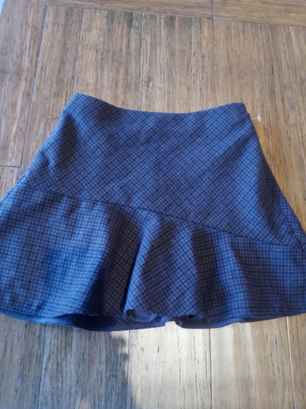 UNIQLO flare skort wool blend in dark brown checked (XS) - Picture 9 of 16